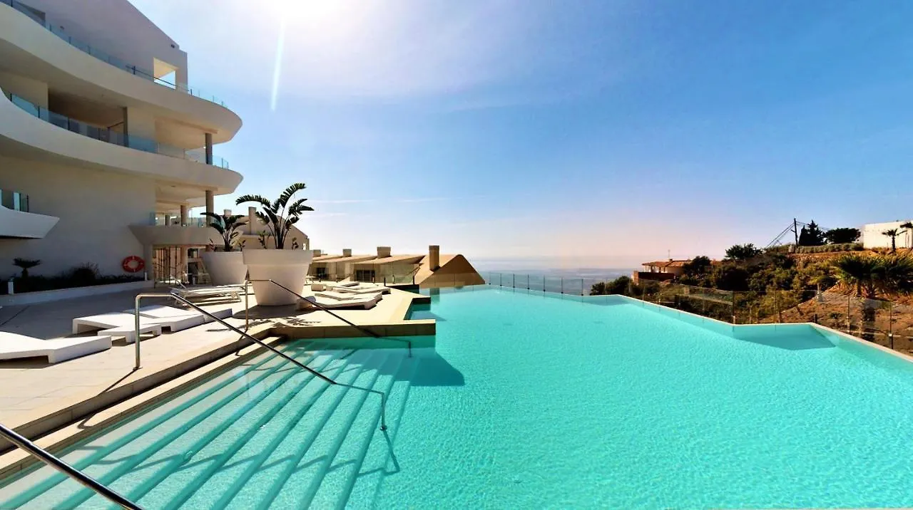 Stupa Hills IV F33G - Superb Sea View Apartment Benalmadena